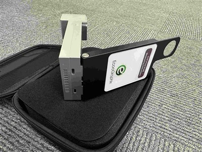 Ofseta drukāšanas plāksnes punktu densitometrs